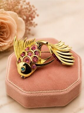 Vintage Gold Plated Sterling Silver Fish Brooch Pink Rhinestones with Stamp.